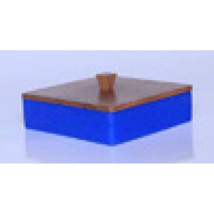 Amenity box - Resin in blue color Wooden lid in natural color