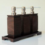 Tray for shampoo dispenser - teak-river motif - rattan brown color