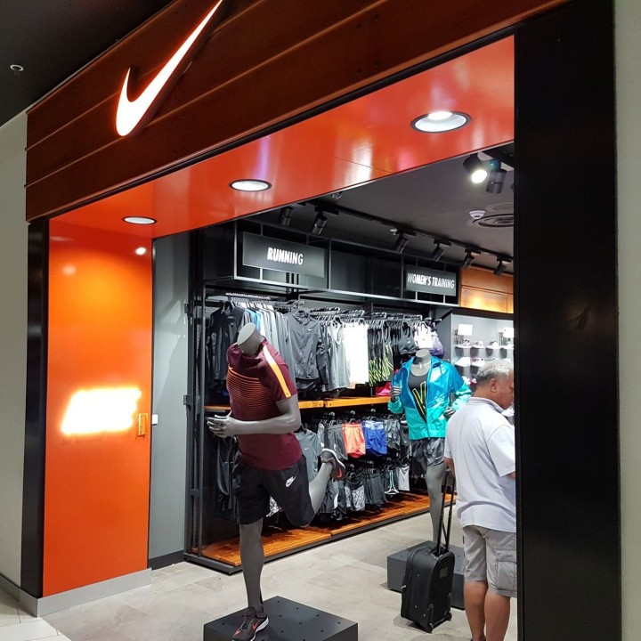 Nike front shop